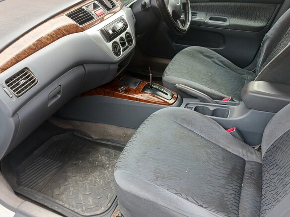 2000 Mitsubishi Lancer Cedia IX, белый, 190000 рублей - вид 4