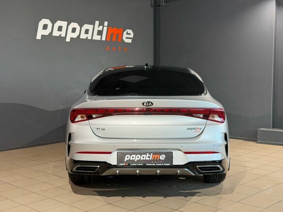 2021 Kia K5 III, серебристый, 2455000 рублей - вид 3