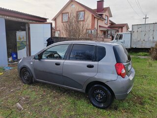 2010 Chevrolet Aveo I Рестайлинг, серый, 250000 рублей, вид 3