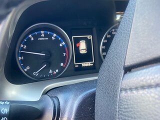 2018 Toyota RAV4 IV (XA40) Рестайлинг, серебристый, 2500000 рублей, вид 3