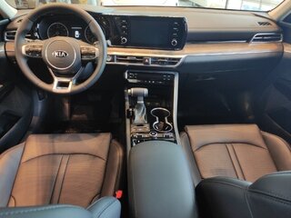 2021 Kia K5 III, чёрный, 2350000 рублей, вид 5