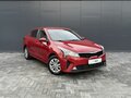 2020 Kia Rio IV Рестайлинг, красный, 1450000 рублей - вид 4