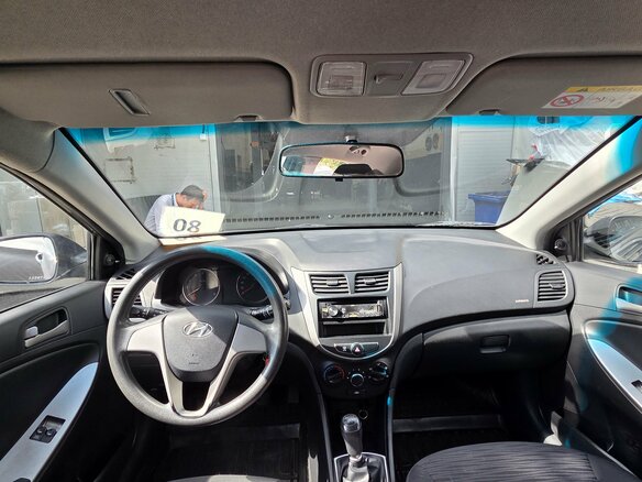 2015 Hyundai Solaris I Рестайлинг, серый, 599000 рублей - вид 6