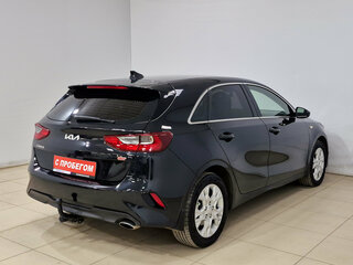 2023 Kia Ceed III Рестайлинг, чёрный, 1820000 рублей, вид 4