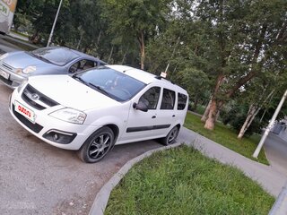 2017 Lada (ВАЗ) Largus I, белый, 760000 рублей, вид 2