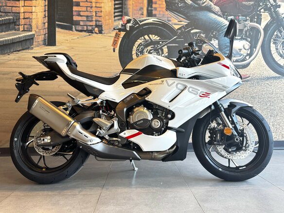 2026 Voge RR500S, белый, 687000 рублей