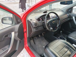 2011 Chevrolet Aveo I Рестайлинг, красный, 439000 рублей, вид 5