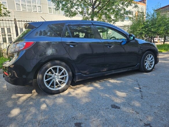 2010 Mazda Axela II, чёрный, 950000 рублей - вид 2