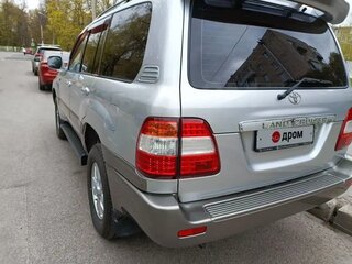 2006 Toyota Land Cruiser 100 Series Рестайлинг 2, серебристый, 2240000 рублей, вид 2