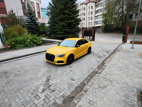 2016 Audi A3 III (8V) Рестайлинг, жёлтый, 1680000 рублей, вид 3
