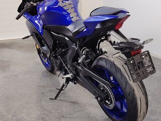 2023 Yamaha YZF-R7, синий, 849000 рублей, вид 4