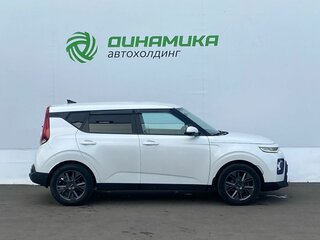2022 Kia Soul III, белый, 1890000 рублей, вид 4