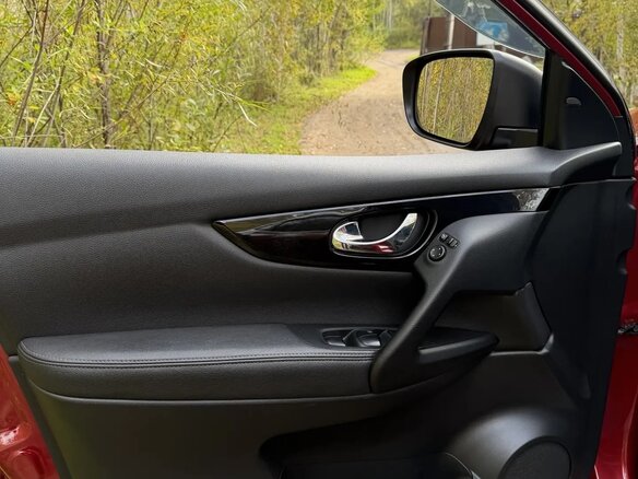 2014 Nissan Qashqai II, красный, 1500000 рублей - вид 16