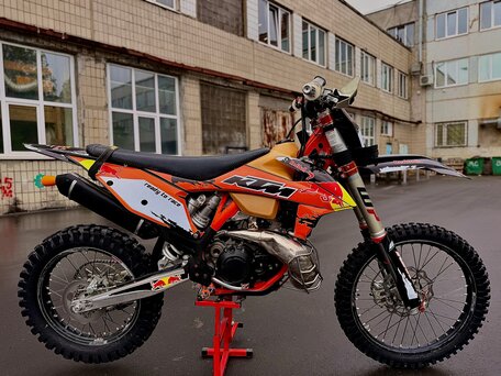2023 KTM 250 EXC, оранжевый, 599000 рублей, вид 2