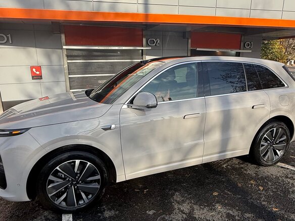 2025 Li Auto (Lixiang) L6 I, серебристый, 4550000 рублей - вид 4