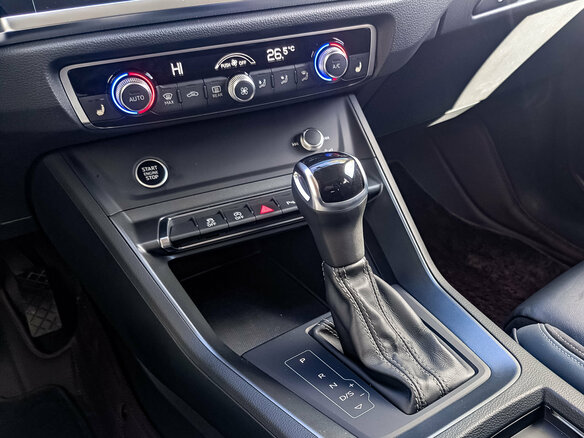 2021 Audi Q3 35 TFSI II (F3), белый - вид 21
