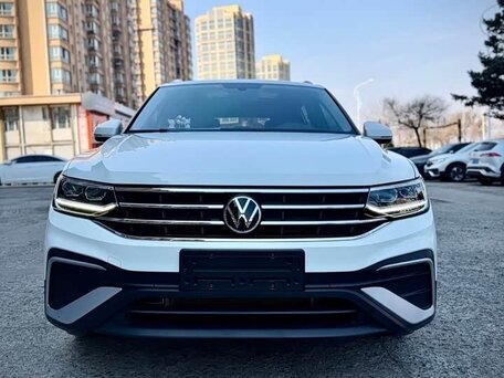 2022 Volkswagen Tiguan L II Рестайлинг (China Market), белый, 3100000 рублей, вид 3