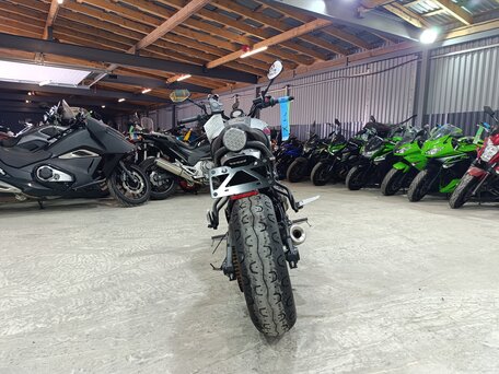 2021 Yamaha XSR700, серебристый, 700000 рублей, вид 4