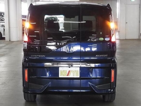 2019 Honda Stepwgn Spada V Рестайлинг, синий, 1700000 рублей - вид 2