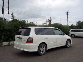 2002 Honda Odyssey II Рестайлинг, белый, 575000 рублей, вид 3