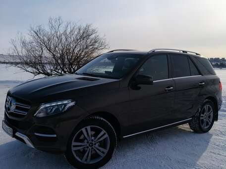 2017 Mercedes-Benz GLE 350 d I (W166), коричневый, 3350000 рублей, вид 2