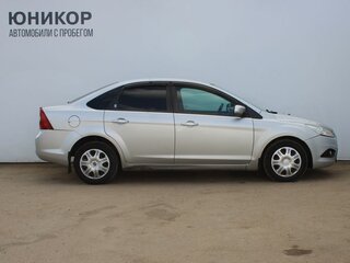 2009 Ford Focus II Рестайлинг, серебристый, 499000 рублей, вид 4