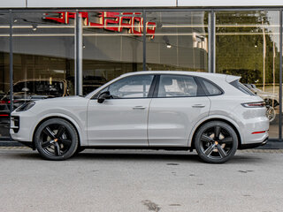 2026 Porsche Cayenne III Рестайлинг, серый, 19950000 рублей, вид 4