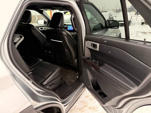 2019 Ford Explorer VI, серебристый, 2060000 рублей - вид 8