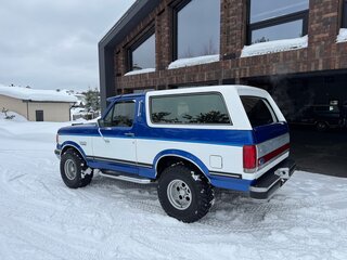 1990 Ford Bronco IV, синий, 5400000 рублей, вид 1