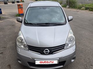 2011 Nissan Note I Рестайлинг, серебристый, 685000 рублей, вид 1