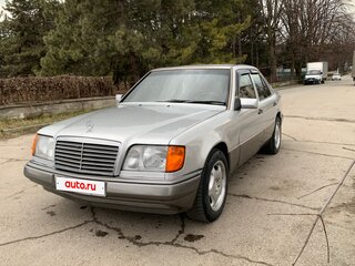 1991 Mercedes-Benz W124 200, серебристый, 350000 рублей, вид 4