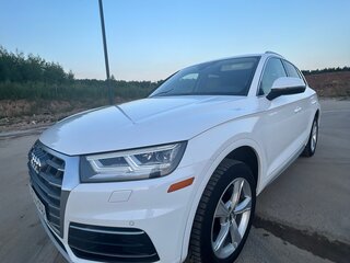 2020 Audi Q5 45 TFSI II (FY), белый, 3150000 рублей, вид 2