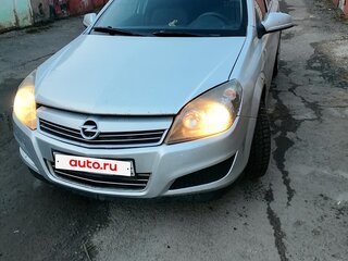 2011 Opel Astra H Рестайлинг, серебристый, 250000 рублей, вид 1
