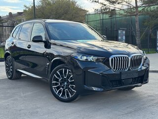 2025 BMW X5 Long 40Li IV (G05/G18) Рестайлинг, чёрный, 10699000 рублей, вид 4