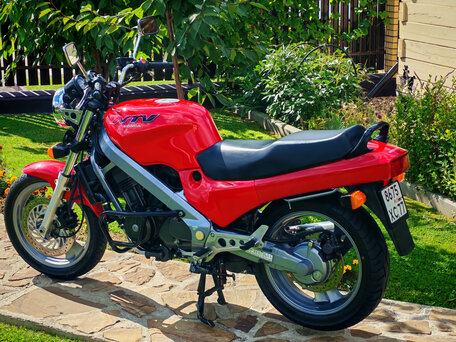 1996 Honda NTV 650, красный, 360000 рублей, вид 4