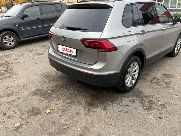 2019 Volkswagen Tiguan II, серебристый, 2800000 рублей - вид 4