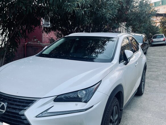 2021 Lexus NX 200 I Рестайлинг, белый, 4650000 рублей