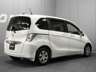 2014 Honda Freed I Рестайлинг, белый, 1280000 рублей, вид 2