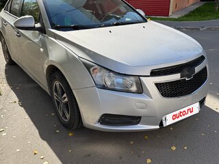 2011 Chevrolet Cruze I, серебристый, 480000 рублей, вид 3