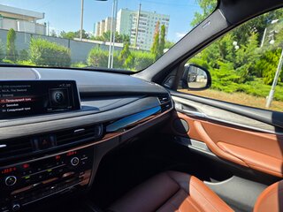 2016 BMW X5 40d III (F15), белый, 5000000 рублей, вид 4