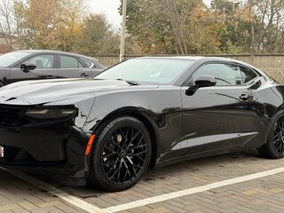 2020 Chevrolet Camaro VI Рестайлинг, чёрный, 3300000 рублей, вид 4