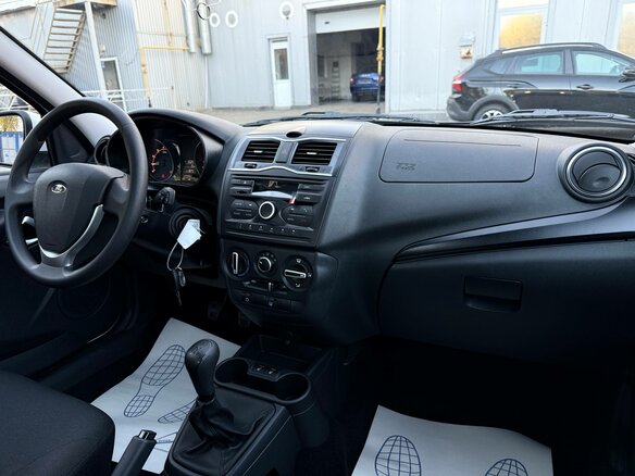 2026 Lada (ВАЗ) Granta I Рестайлинг, белый, 1101000 рублей - вид 14