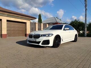2021 BMW 5 серии 523d VII (G30/G31/G38) Рестайлинг, белый, 5200000 рублей, вид 1
