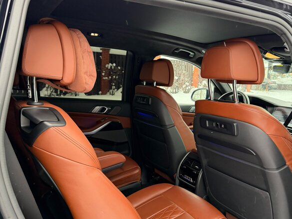 2021 BMW X7 M50i I (G07), синий, 7900000 рублей - вид 12