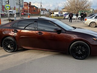 2017 Lexus ES 250 VI Рестайлинг, коричневый, 3150000 рублей, вид 3