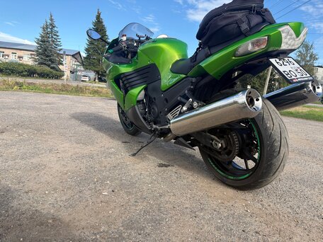2011 Kawasaki ZZR 1400, зелёный, 650000 рублей, вид 4