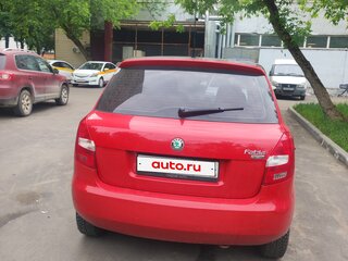 2009 Skoda Fabia II, красный, 350000 рублей, вид 3