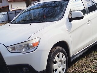 2011 Mitsubishi ASX I, белый, 950000 рублей, вид 3