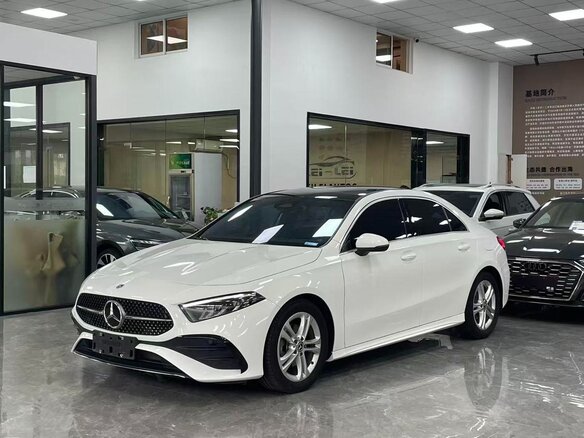 2023 Mercedes-Benz A-Класс 180 Long IV (W177) Рестайлинг, белый, 1620000 рублей
