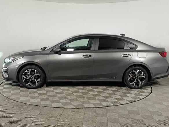 2021 Kia Cerato IV, серый, 2130000 рублей - вид 3